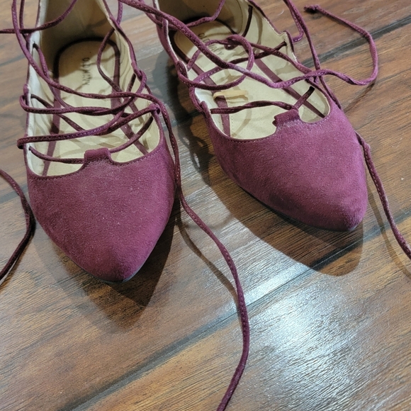 Old Navy flats - Picture 4 of 7